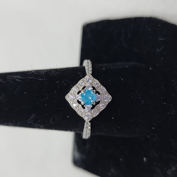 AQUAMARINE RING - Picture 2 of 9